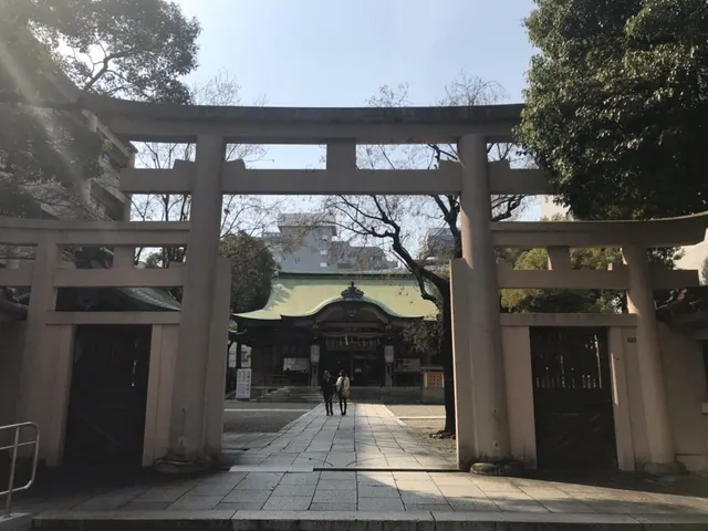 坐摩神社