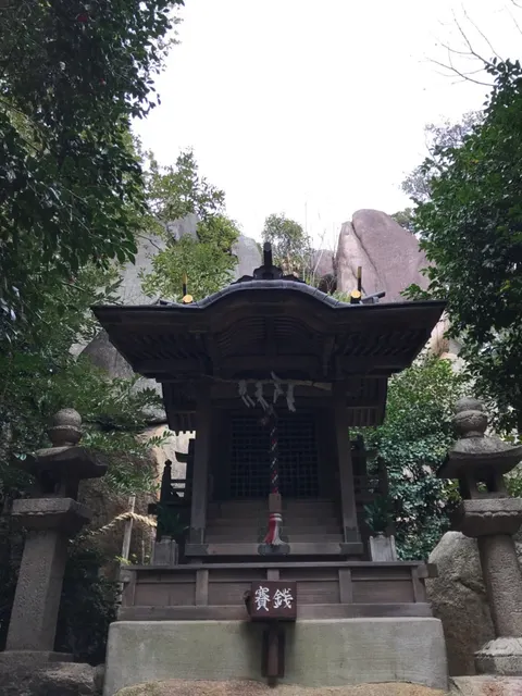 越木岩神社（撮影: くりたま）