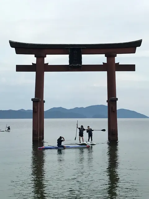 白鬚神社（撮影: くりたま）