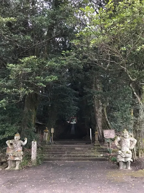 霧島岑神社（撮影: くりたま）