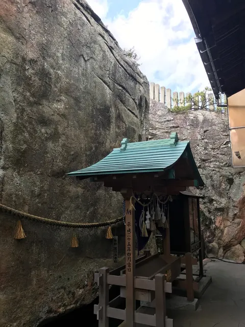 生石神社（撮影: くりたま）