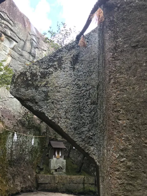 生石神社（撮影: くりたま）