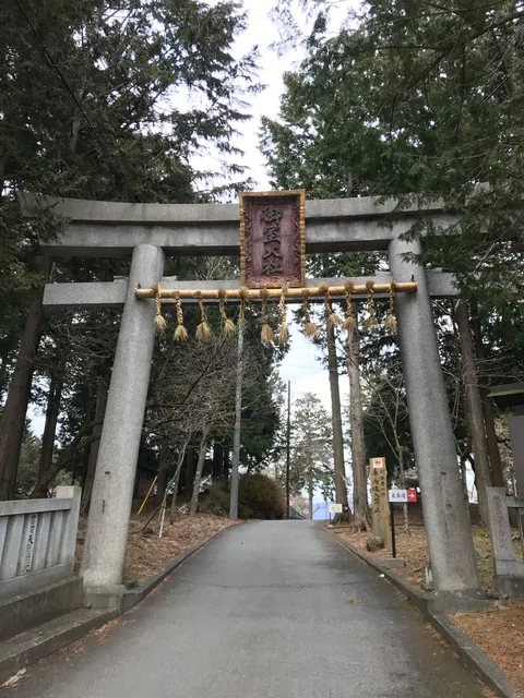 冨士御室浅間神社（撮影: くりたま）
