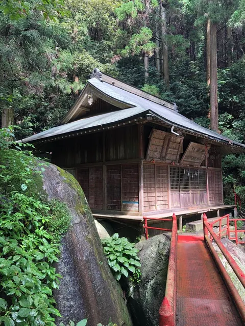 名草厳島神社（撮影: くりたま）