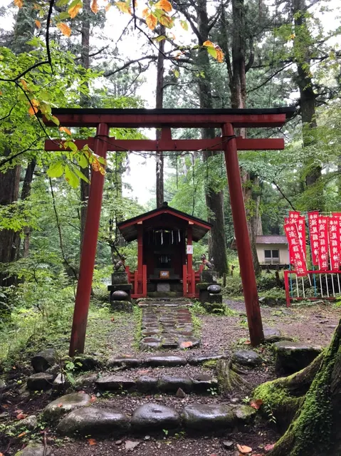 滝尾稲荷神社（撮影: くりたま）