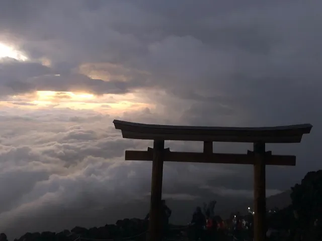 富士山本宮浅間大社奥宮