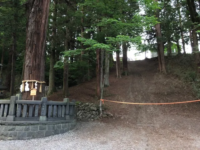 諏訪大社下社春宮（撮影: くりたま）