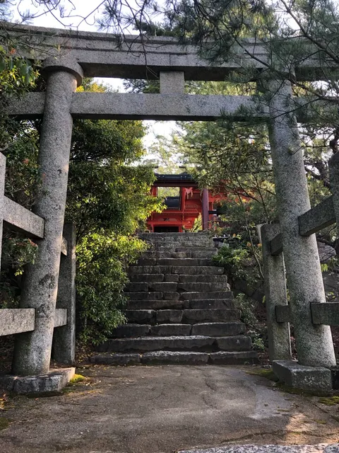 御山神社（撮影: くりたま）