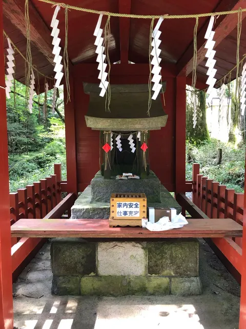 滝尾稲荷神社（撮影: くりたま）