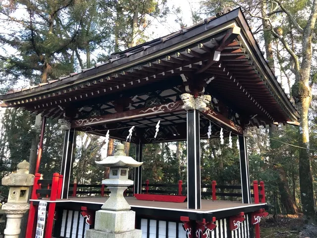 新屋山神社（撮影: くりたま）