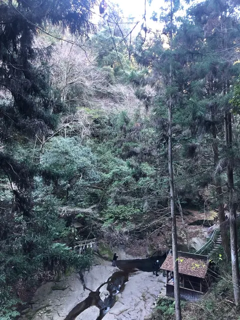 龍鎮神社（撮影: くりたま）