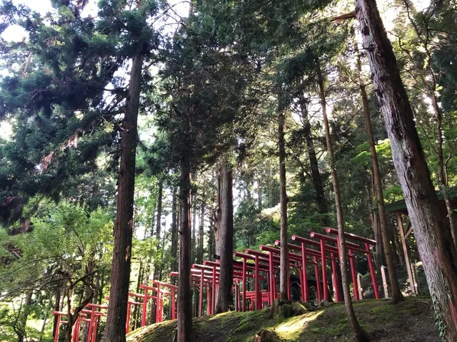 志和稲荷神社（撮影: くりたま）