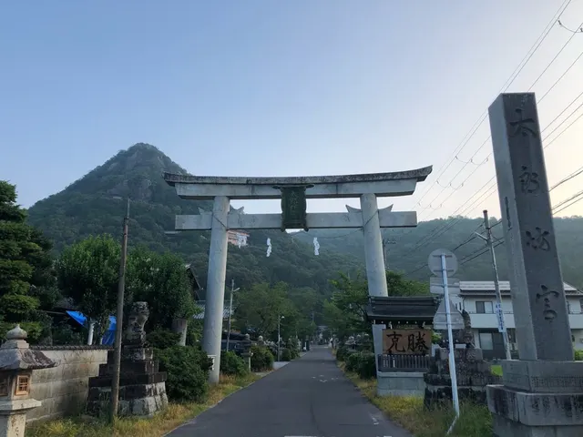 阿賀神社（撮影: くりたま）