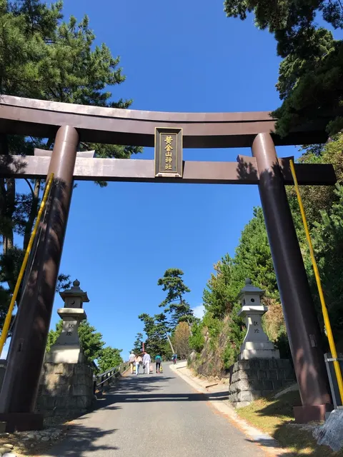 金華山黄金山神社（撮影: くりたま）