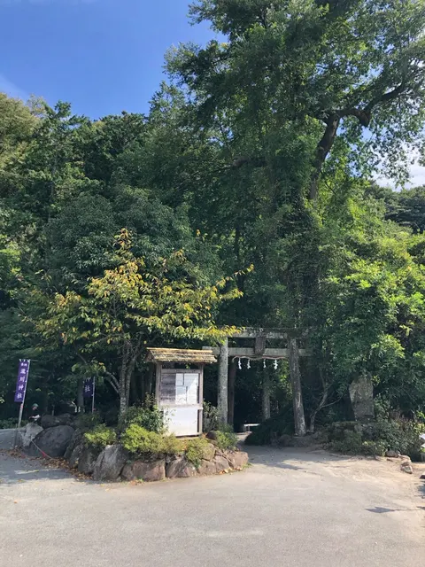 瀧川神社（撮影: くりたま）