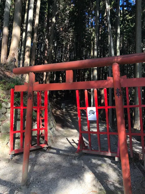 三天稲荷神社（撮影: くりたま）