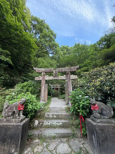 石穴稲荷神社（撮影: くりたま）
